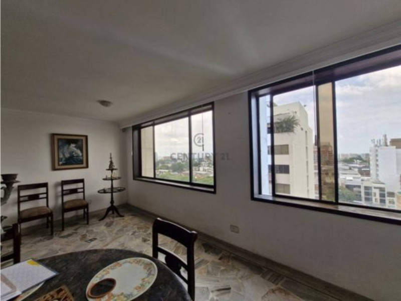 Apartamento en venta en San Vicente, Cali · foto 2 de 23