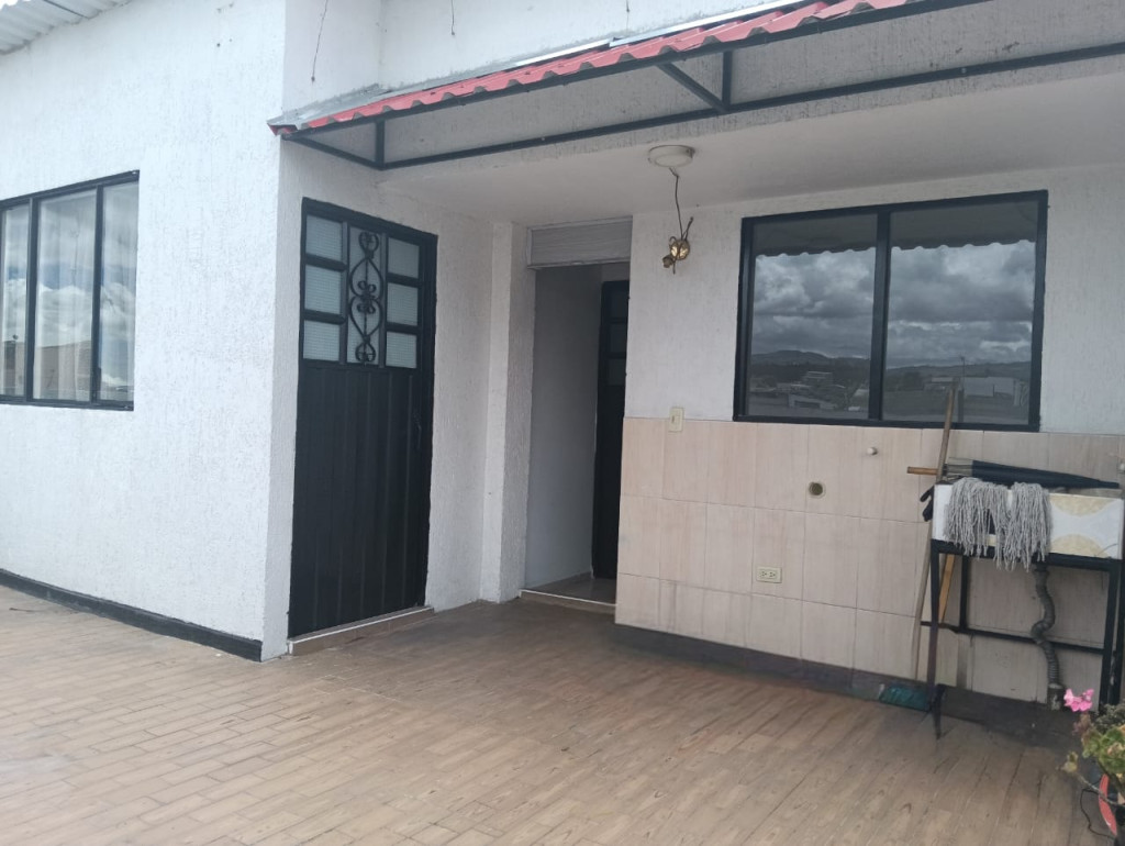 Casa en venta en Ciudad Jardin Sur, Bogotá · foto 3 de 24