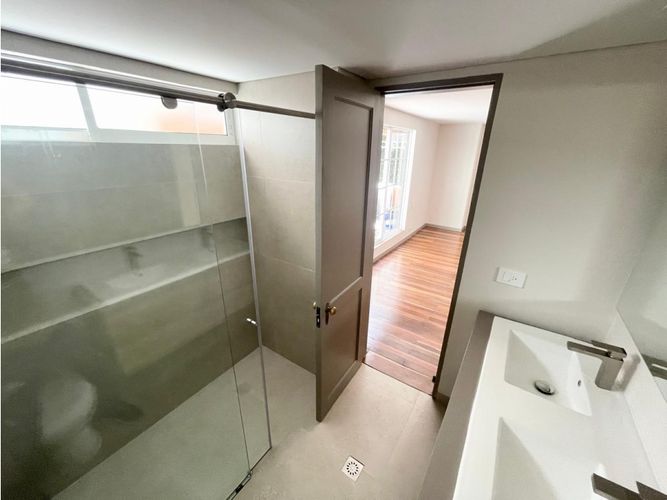 Apartamento en venta en Oviedo, Medellín · foto 10 de 14