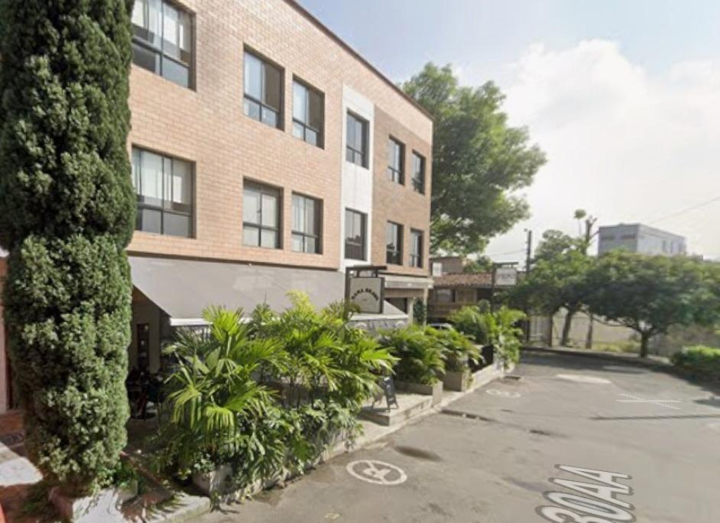 Building in Laureles (900 m²) for Sale