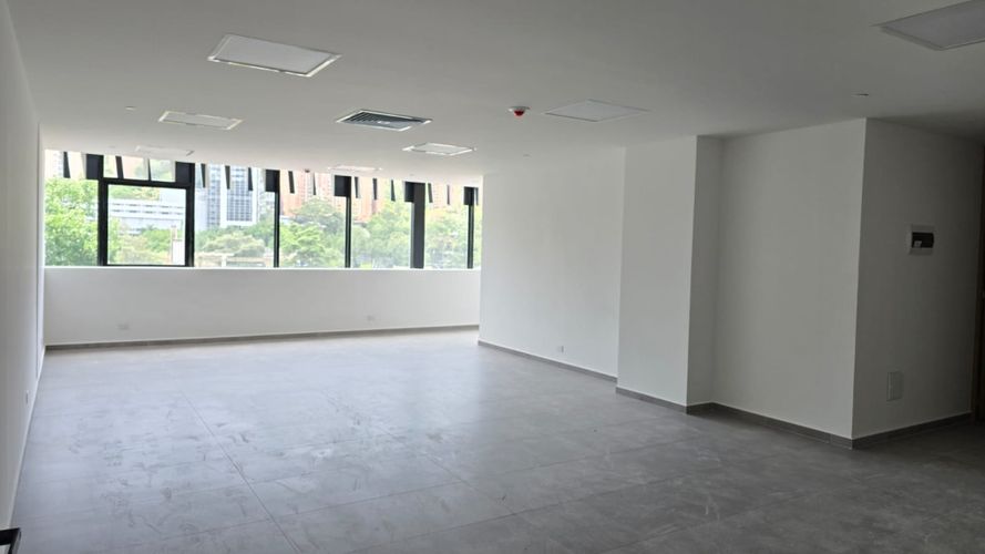 Oficina en arriendo en Ciudad Del Río, Medellín, 81 m² · foto 3 de 11
