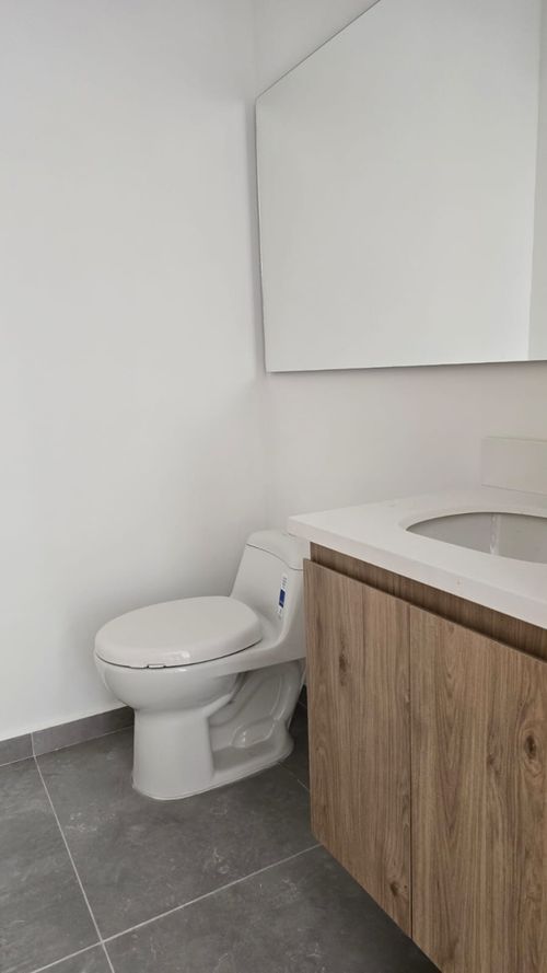 Oficina en arriendo en Ciudad Del Río, Medellín, 81 m² · foto 5 de 11