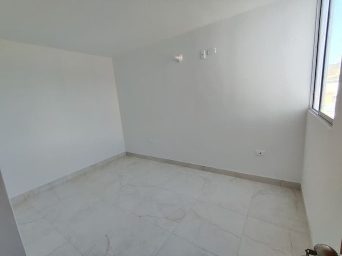Apartamento de 2 alcobas en arriendo en Chaparral, Los Patios, 56 m² · foto 8 de 14