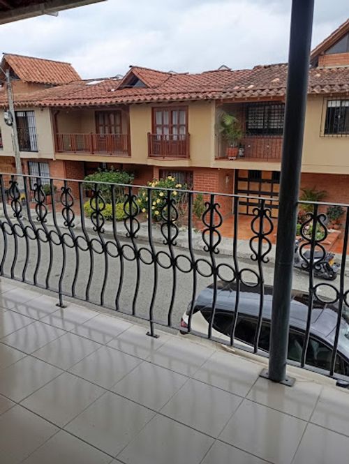 Casa de 5 alcobas en arriendo en Rionegro, 132 m² · foto 3 de 19