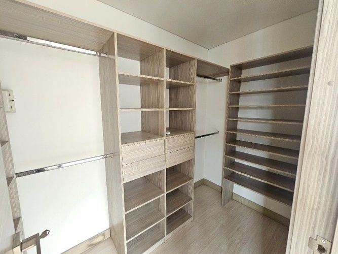 Apartamento de 2 alcobas en arriendo en Castropol, Medellín, 128 m² · foto 9 de 16