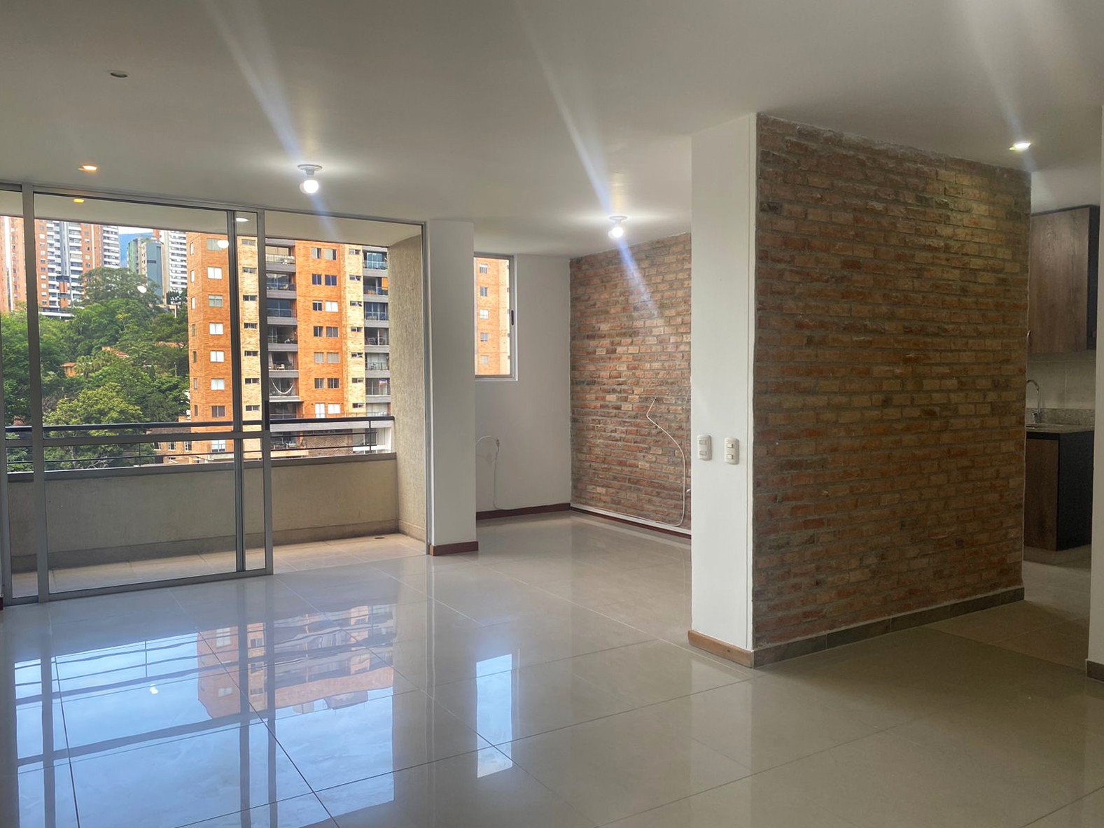 Apartamento en venta en Loma Del Esmeraldal, Envigado · foto 3 de 16