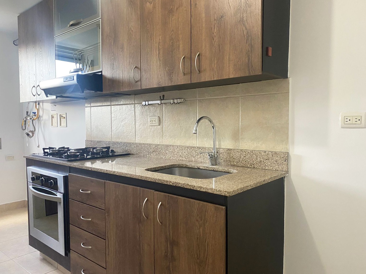 Apartamento en venta en Loma Del Esmeraldal, Envigado · foto 8 de 16