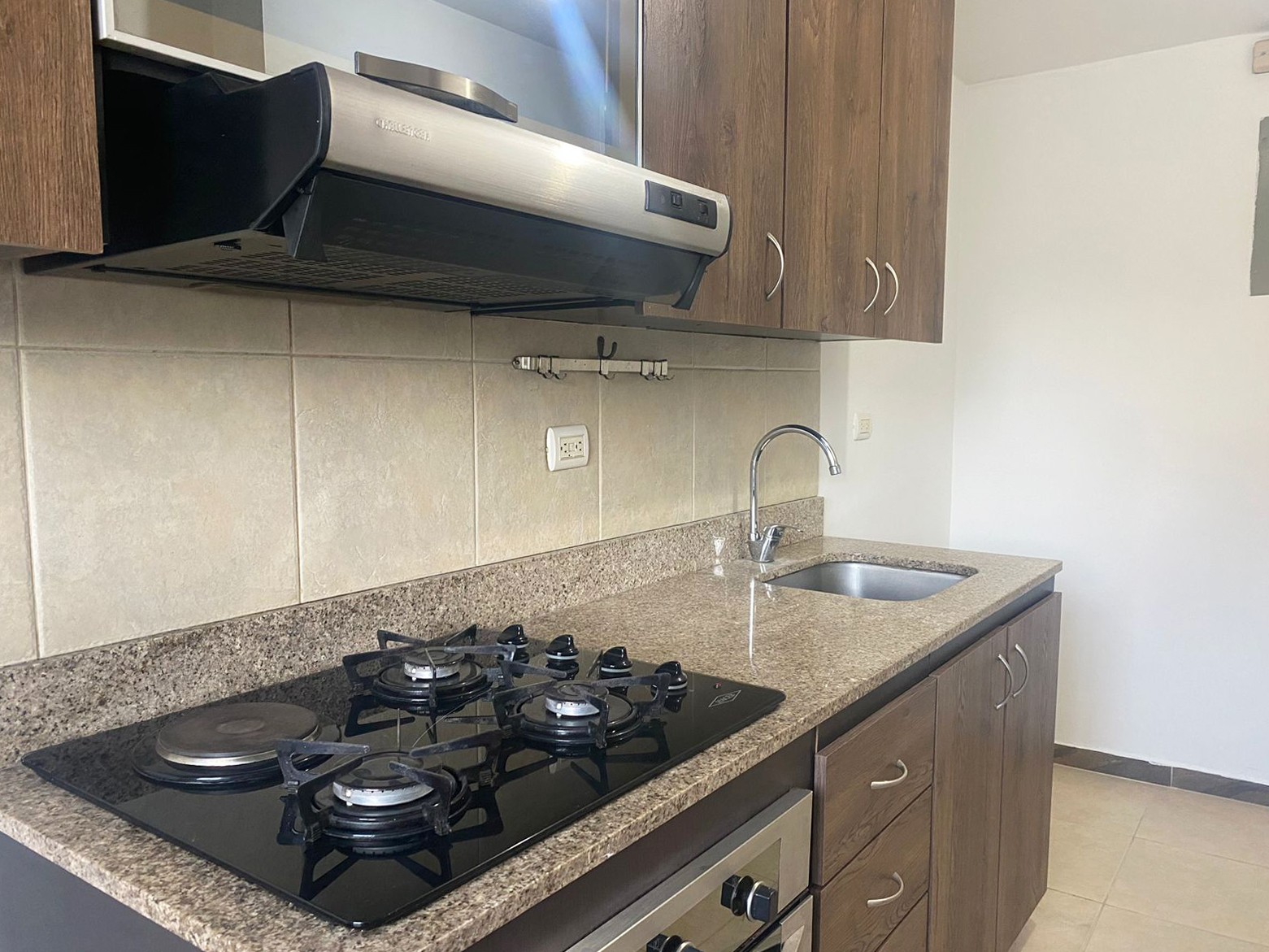 Apartamento en venta en Loma Del Esmeraldal, Envigado · foto 7 de 16