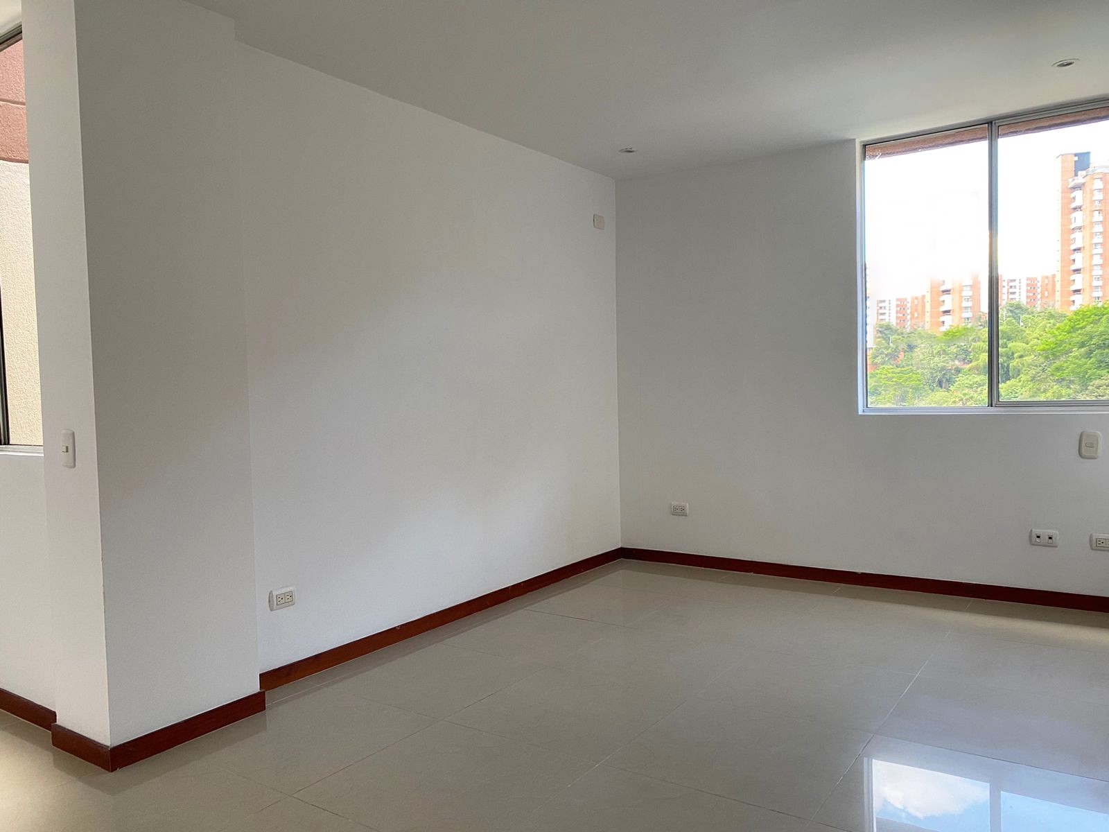 Apartamento en venta en Loma Del Esmeraldal, Envigado · foto 9 de 16