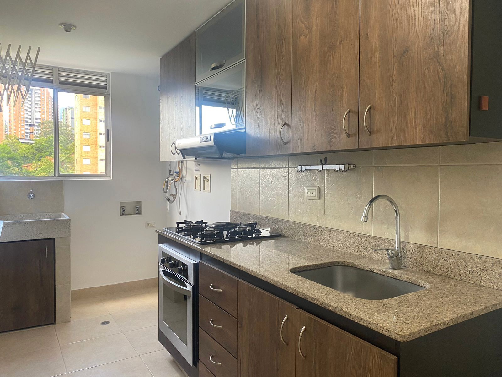 Apartamento en venta en Loma Del Esmeraldal, Envigado · foto 14 de 16