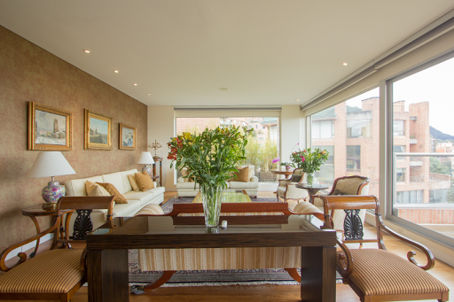 Apartamento de 4 alcobas en venta en Los Rosales, Bogotá, 640 m² · foto 3 de 24