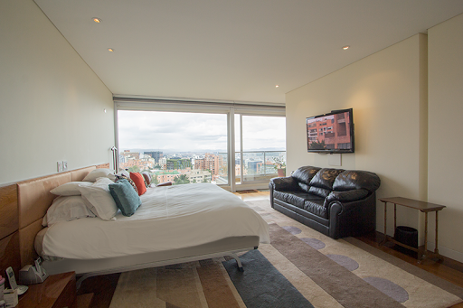 Apartamento de 4 alcobas en venta en Los Rosales, Bogotá, 640 m² · foto 16 de 24