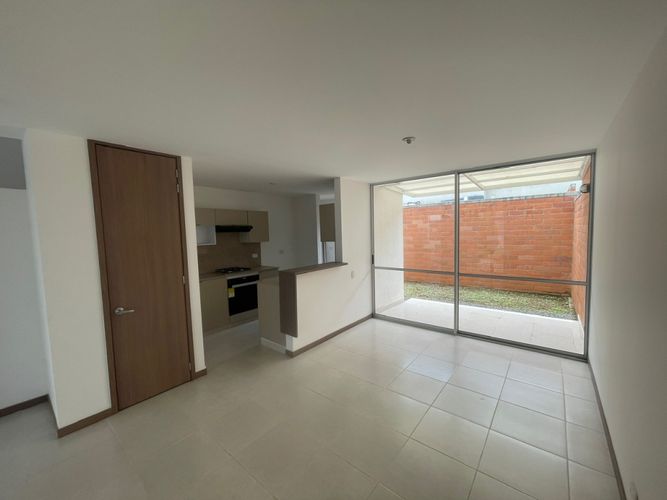 Casa de 4 alcobas en venta en Libertadores, Jamundí, 130 m² · foto 3 de 24