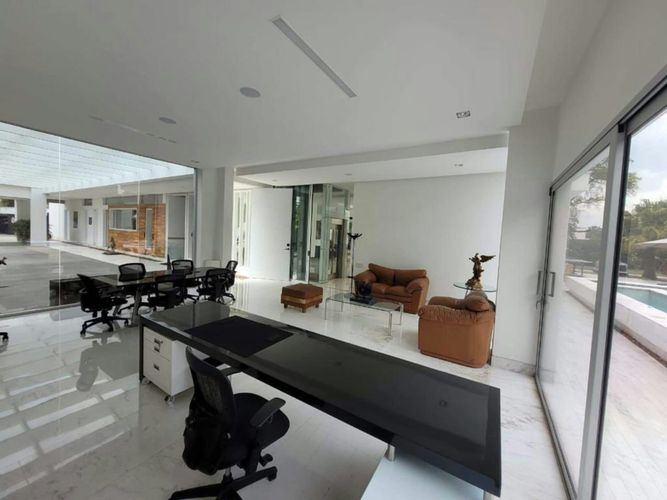 Casa de 6 alcobas en venta en Guayabito, Rionegro · foto 8 de 14