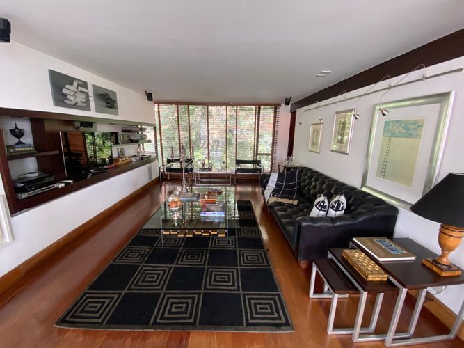 Apartamento de 3 alcobas en venta en El Refugio I, Bogotá, 492 m² · foto 3 de 21