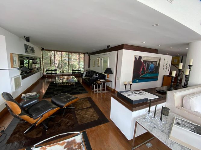 Apartamento de 3 alcobas en venta en El Refugio I, Bogotá, 492 m² · foto 4 de 21