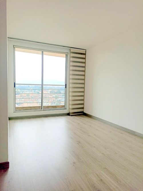 Apartamento en venta en Pontevedra, Bogotá · foto 3 de 15