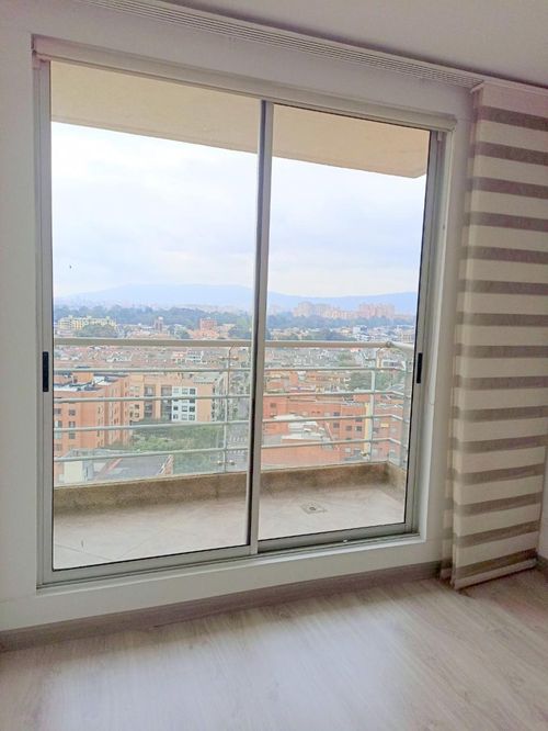 Apartamento en venta en Pontevedra, Bogotá · foto 4 de 15