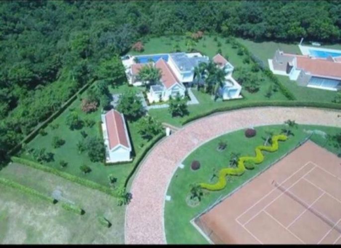Casa de 5 alcobas en venta en Maizaro, Villavicencio, 618 m² · foto 2 de 22