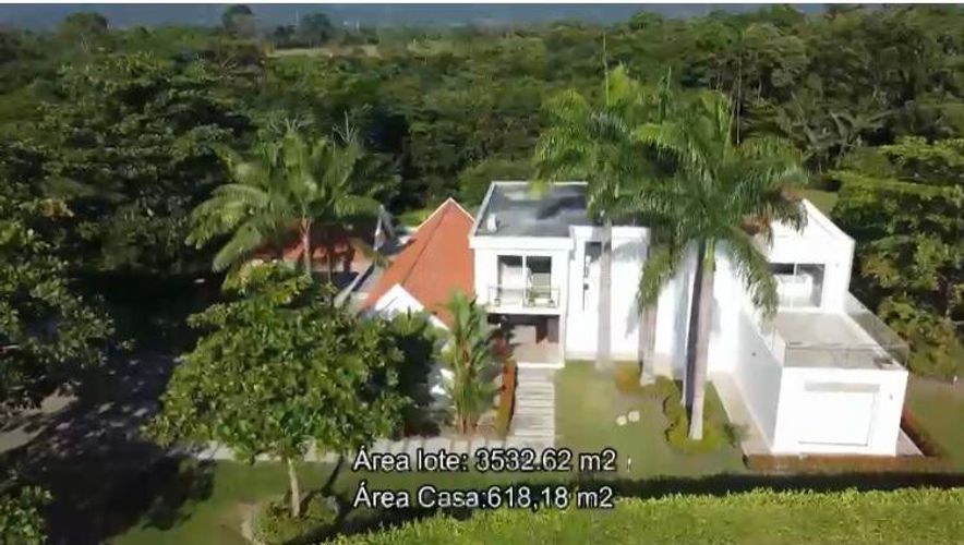 Casa de 5 alcobas en venta en Maizaro, Villavicencio, 618 m² · foto 4 de 22