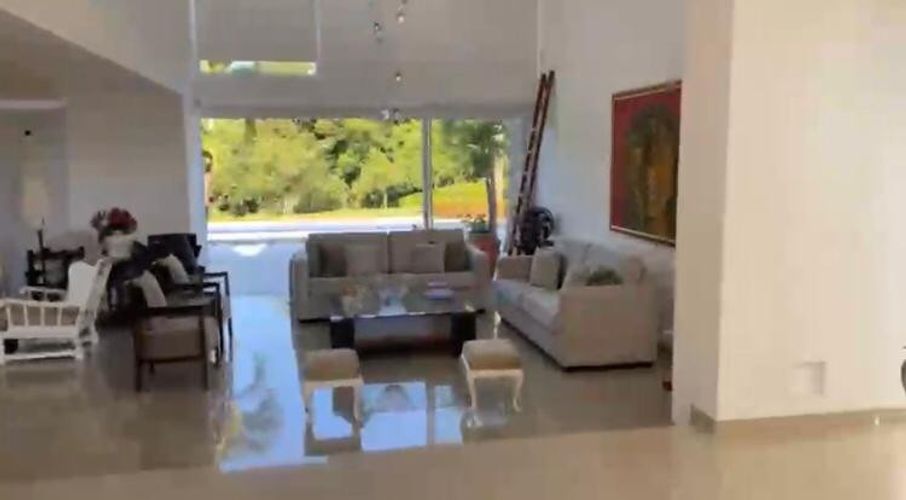 Casa de 5 alcobas en venta en Maizaro, Villavicencio, 618 m² · foto 8 de 22