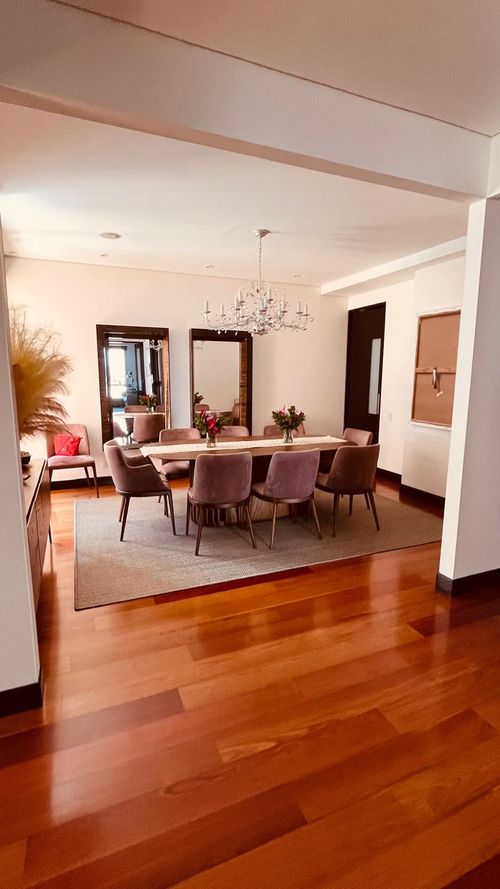 Apartamento de 3 alcobas en venta en Los Rosales, Bogotá, 283 m² · foto 8 de 17