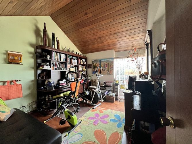 Casa de 4 alcobas en venta en Lindaraja, Bogotá, 172 m² · foto 19 de 24