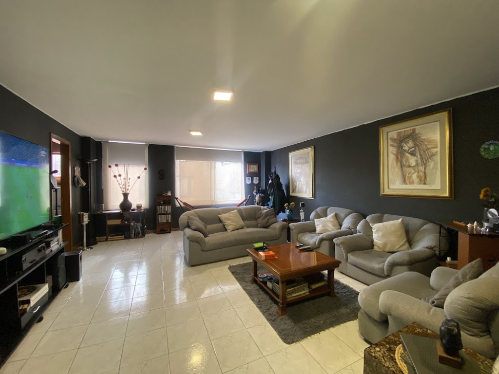 Apartamento en venta en La Castellana, Bogotá · foto 2 de 24