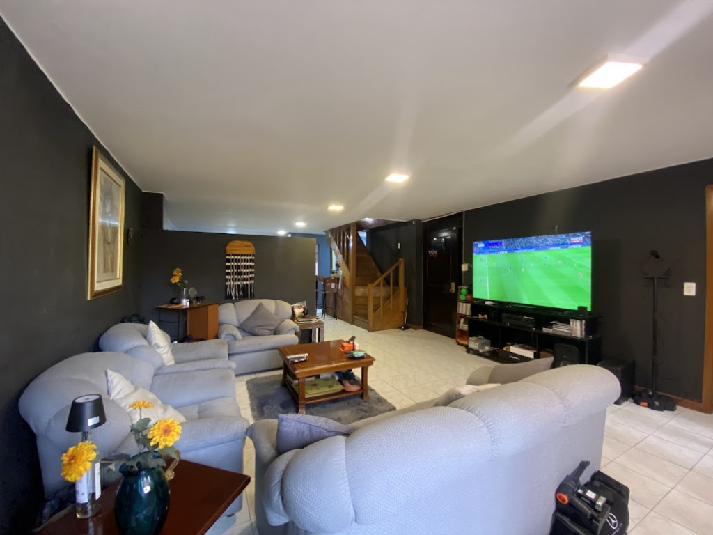 Apartamento en venta en La Castellana, Bogotá · foto 3 de 24