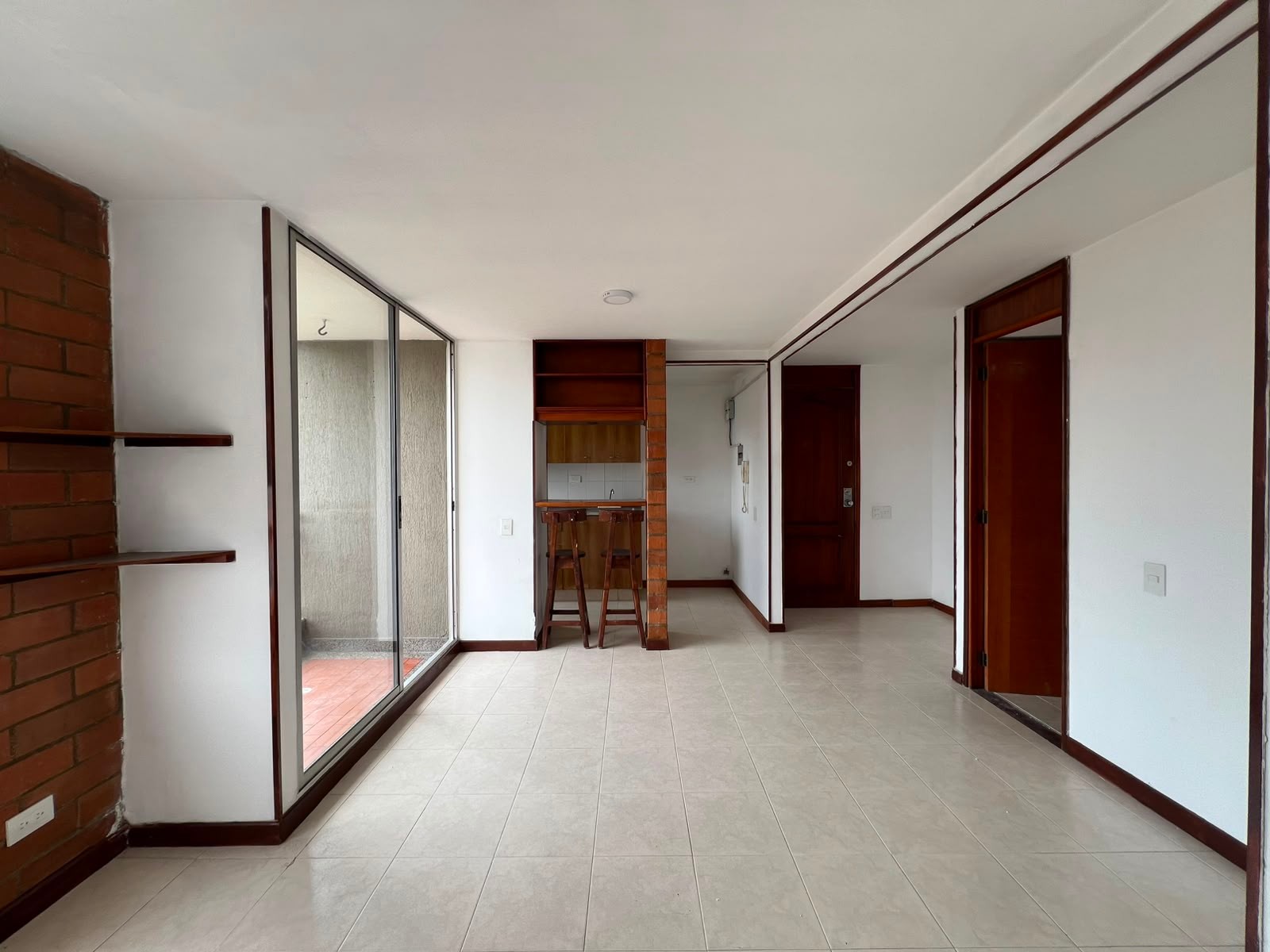Apartamento en arriendo en Villa Carlota, Medellín · foto 3 de 13