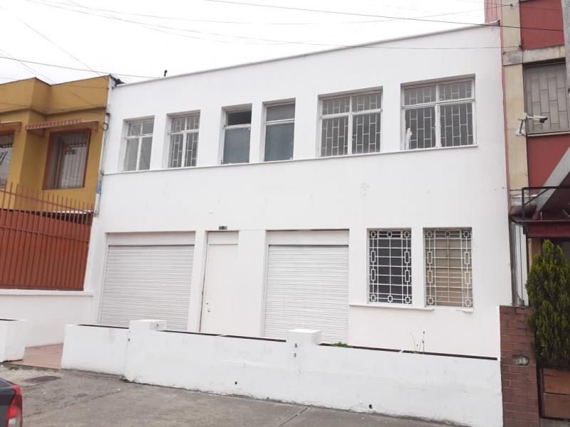 Casa en venta en Las Americas, Bogotá · foto 2 de 24