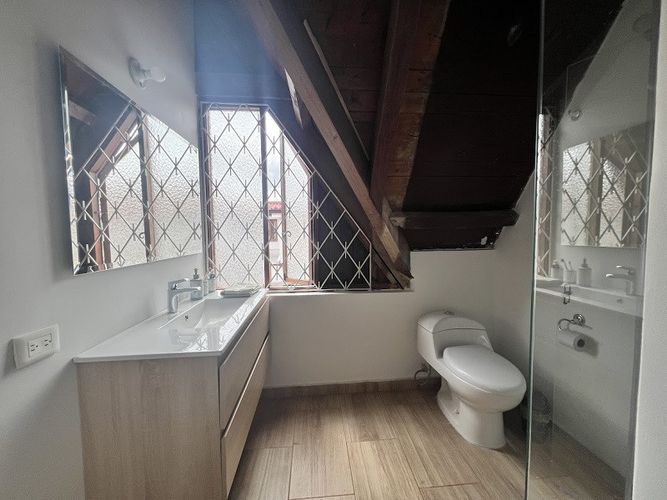 Casa de 4 alcobas en venta en Las Villas, Bogotá, 275 m² · foto 16 de 19