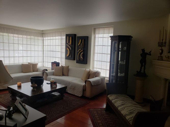 Casa de 5 alcobas en venta en San Jose De Bavaria, Bogotá, 284 m² · foto 3 de 24