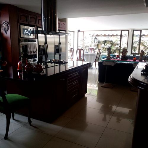 Casa de 5 alcobas en venta en San Jose De Bavaria, Bogotá, 284 m² · foto 7 de 24