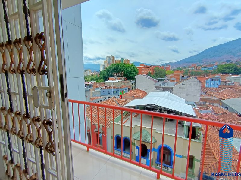 Apartamento en venta en Boston, Medellín · foto 8 de 14