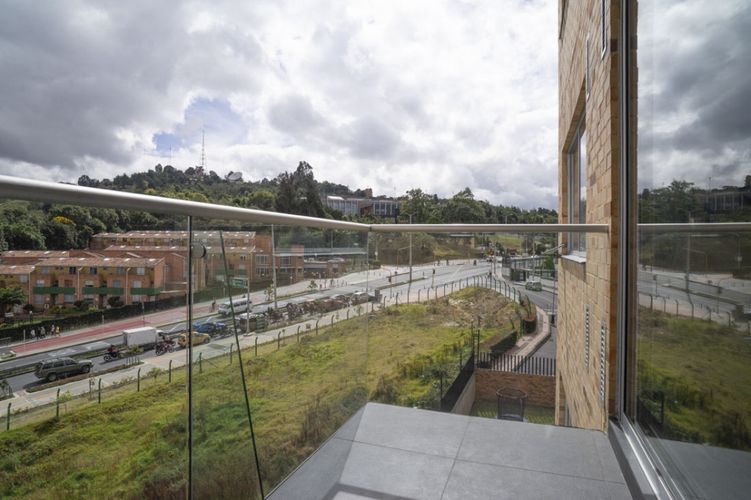 Apartamento en venta en Club De Los Lagartos, Bogotá · foto 4 de 24