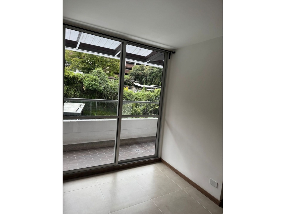 Apartamento en venta en Loma Del Barro, Envigado · foto 8 de 24