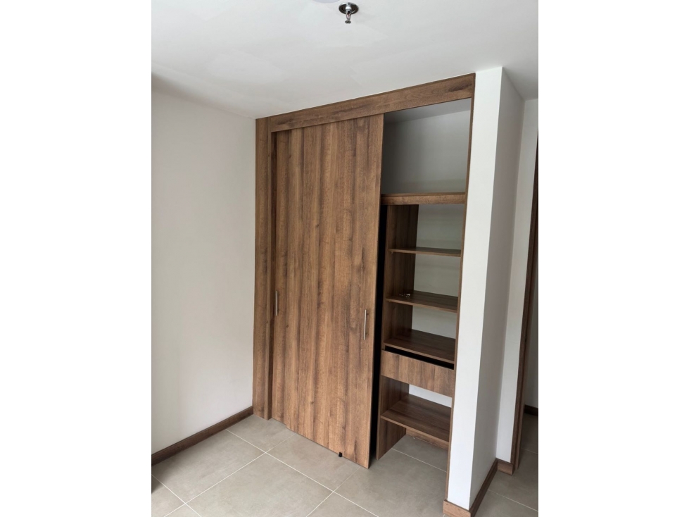 Apartamento en venta en Loma Del Barro, Envigado · foto 11 de 24
