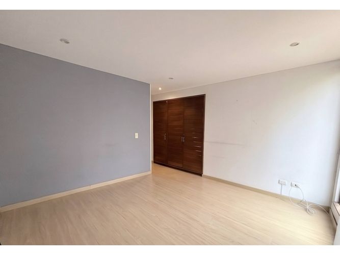 Apartamento en venta en El Virrey, Bogotá, 111 m² · foto 4 de 16