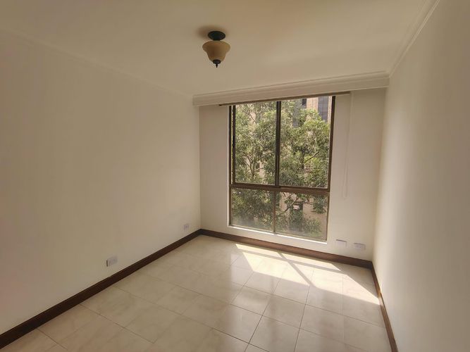 Apartamento de 2 alcobas en arriendo en El Poblado, Medellín, 74 m² · foto 6 de 12