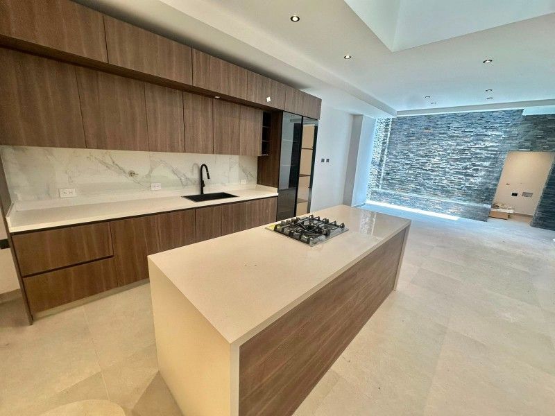 Casa en arriendo en El Poblado, Medellín · foto 6 de 20