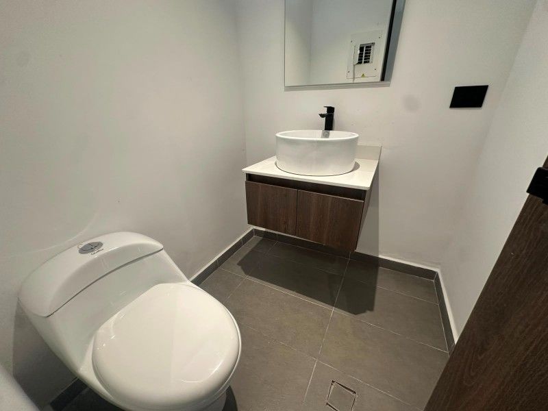 Casa en arriendo en El Poblado, Medellín · foto 12 de 20