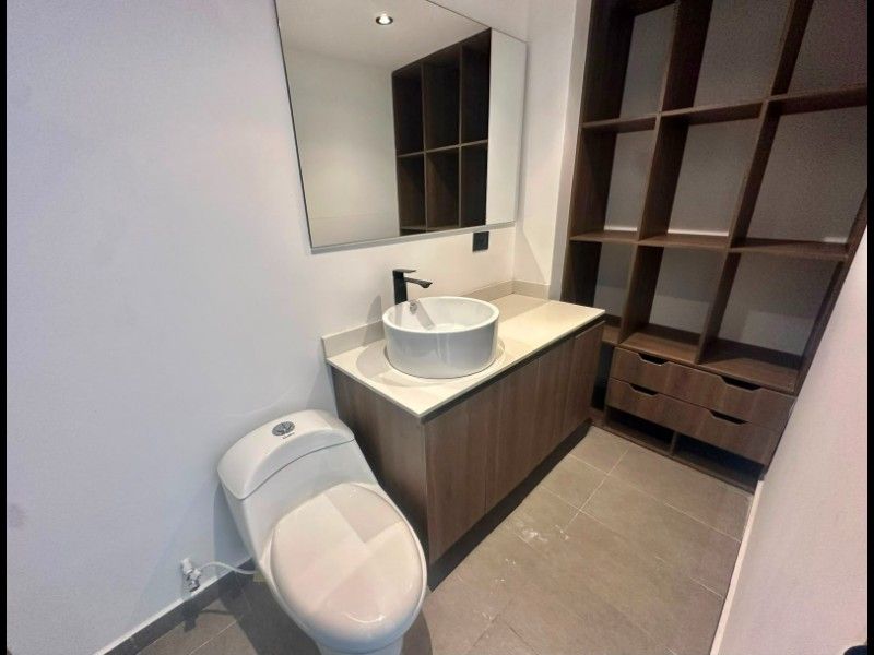 Casa en arriendo en El Poblado, Medellín · foto 14 de 20