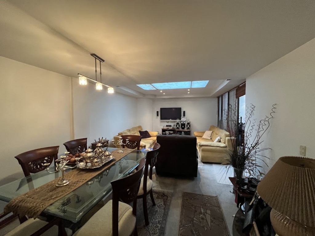 Apartamento en venta en Santa Barbara, Bogotá · foto 4 de 24