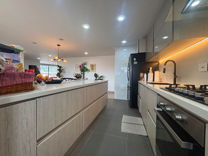 Apartamento de 3 alcobas en venta en Santa Paula, Bogotá, 157 m² · foto 4 de 22