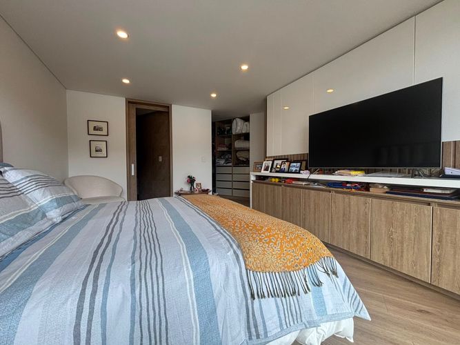 Apartamento de 3 alcobas en venta en Santa Paula, Bogotá, 157 m² · foto 10 de 22