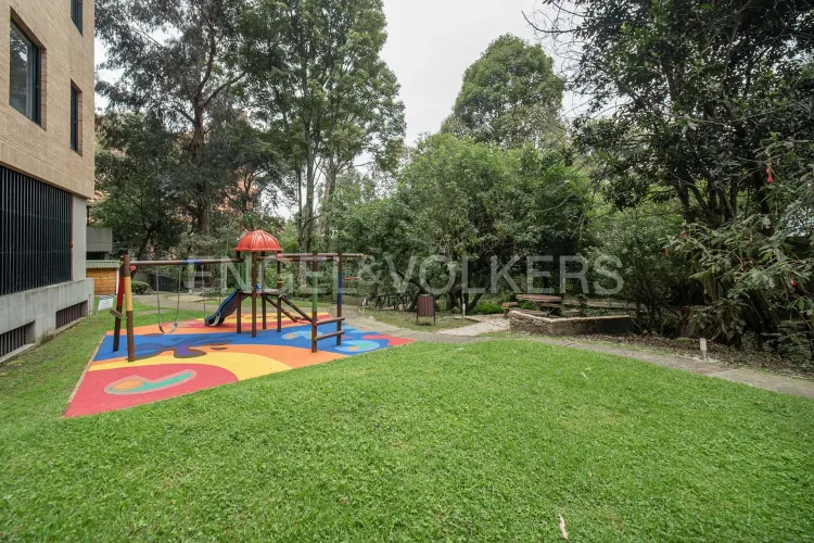 Apartamento de 3 alcobas en venta en Bella Suiza, Bogotá, 260 m² · foto 17 de 19