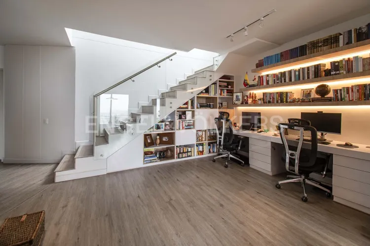 Apartamento de 3 alcobas en venta en Bella Suiza, Bogotá, 260 m² · foto 12 de 19