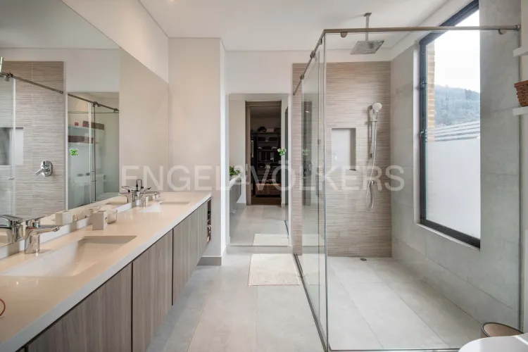 Apartamento de 3 alcobas en venta en Bella Suiza, Bogotá, 260 m² · foto 7 de 19