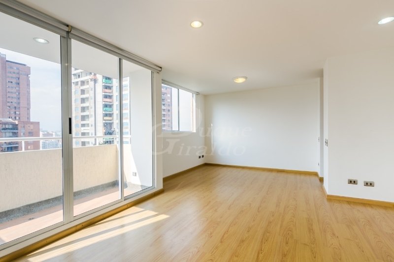 1BR Apartment in Provenza (44 m²) - 2